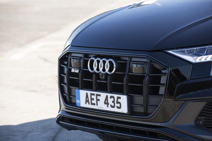 Детали экстерьера Audi SQ8 TDI 2019 года  (UK) (фото 33 из 40)